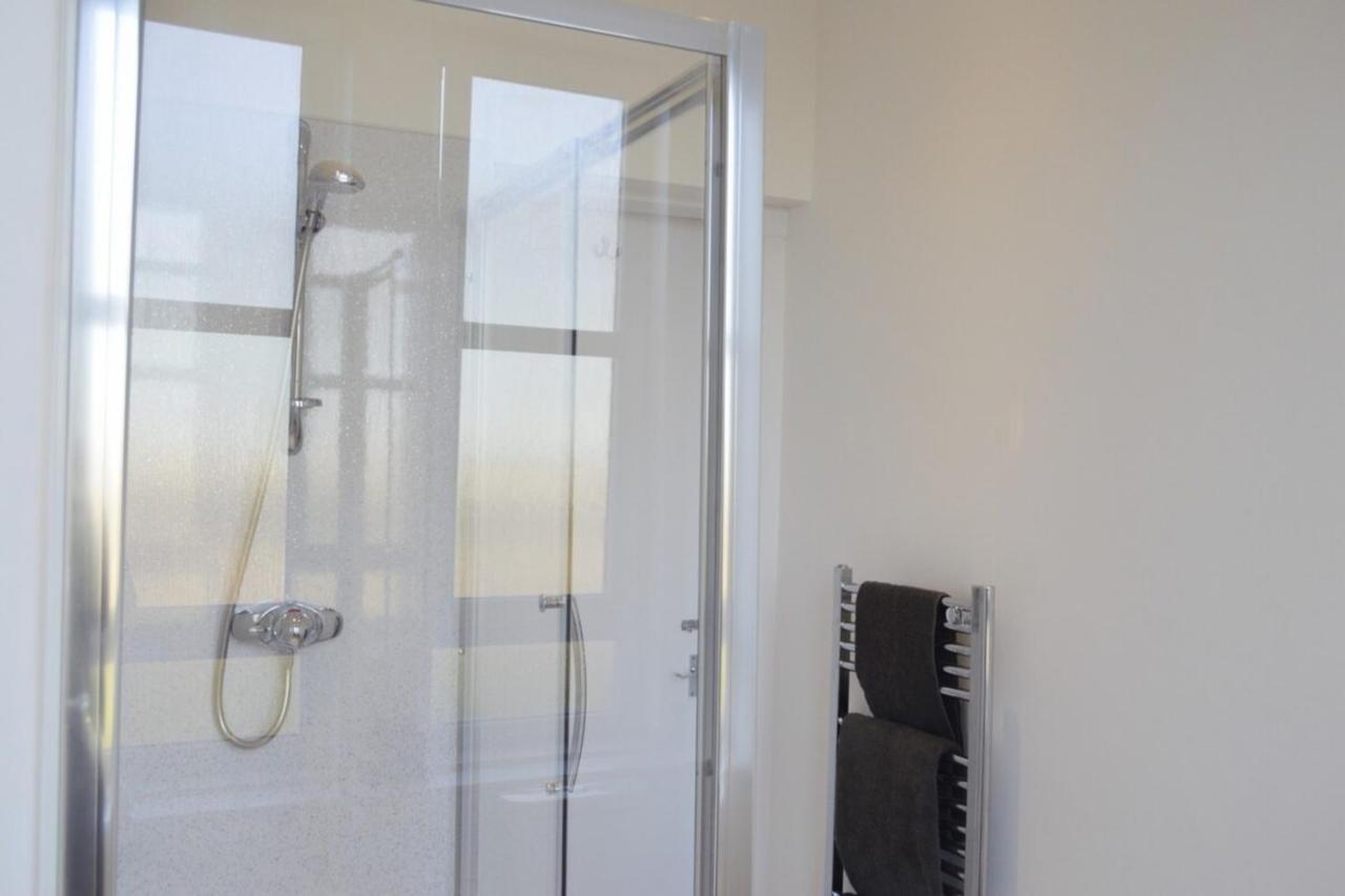Modern 1 Bedroom Flat In The Heart Of Эдинбург Экстерьер фото