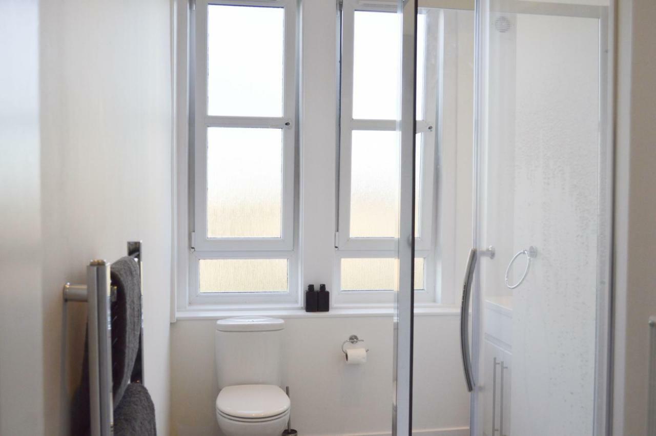 Modern 1 Bedroom Flat In The Heart Of Эдинбург Экстерьер фото